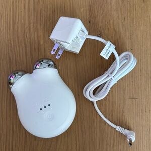 NuFACE Mini Facial Toning